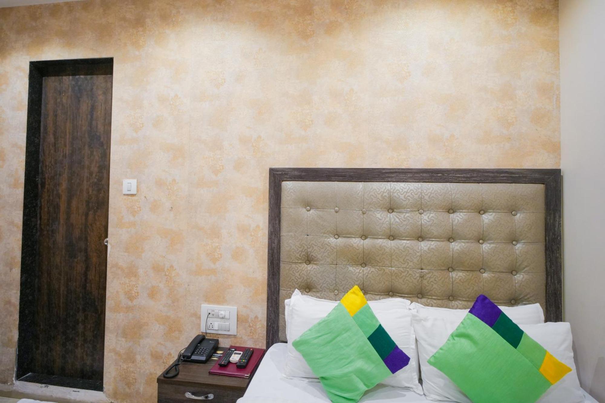 Hotel Skylink Hospitality Mahalaxmi Bombay Esterno foto
