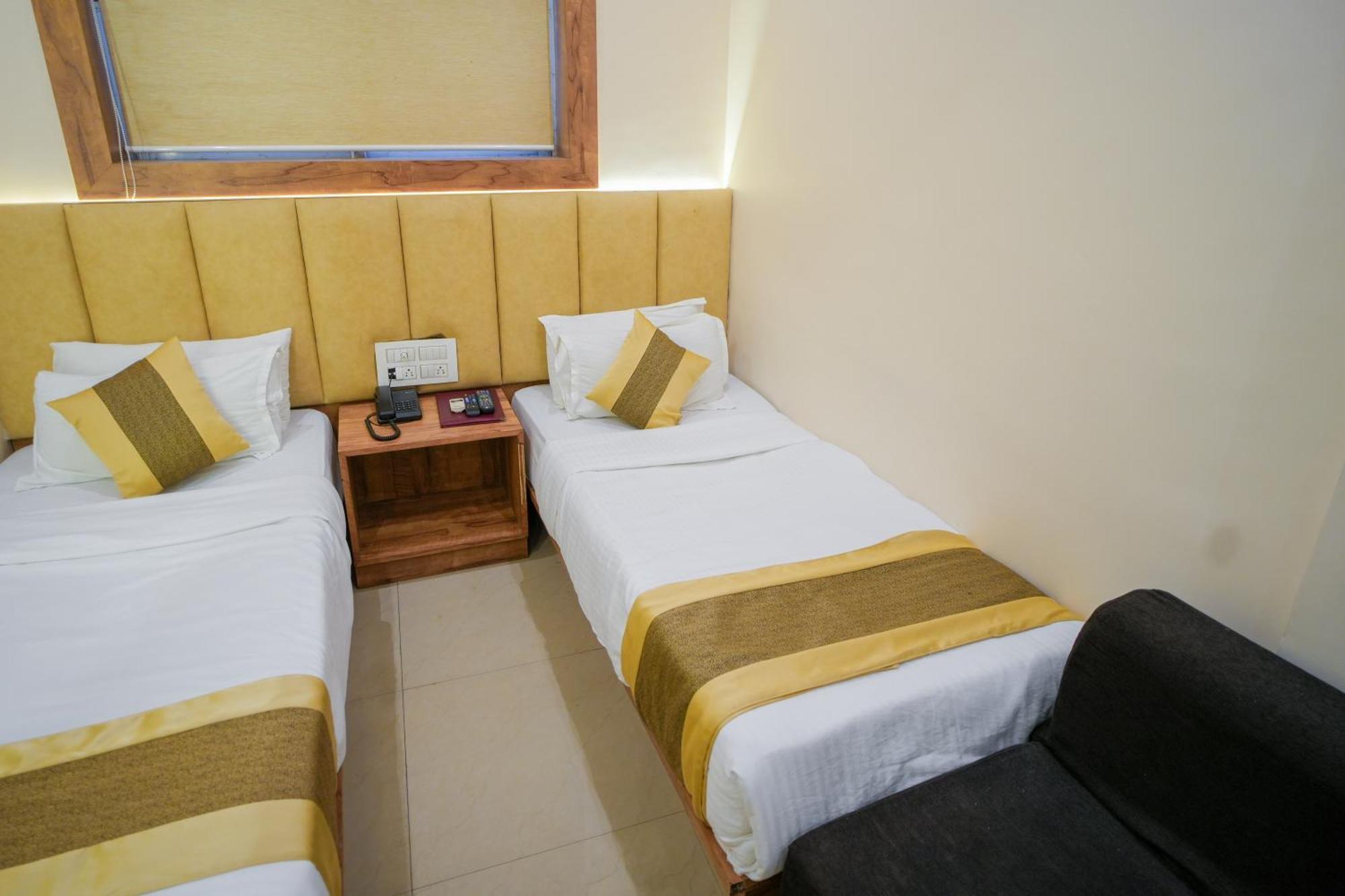Hotel Skylink Hospitality Mahalaxmi Bombay Esterno foto