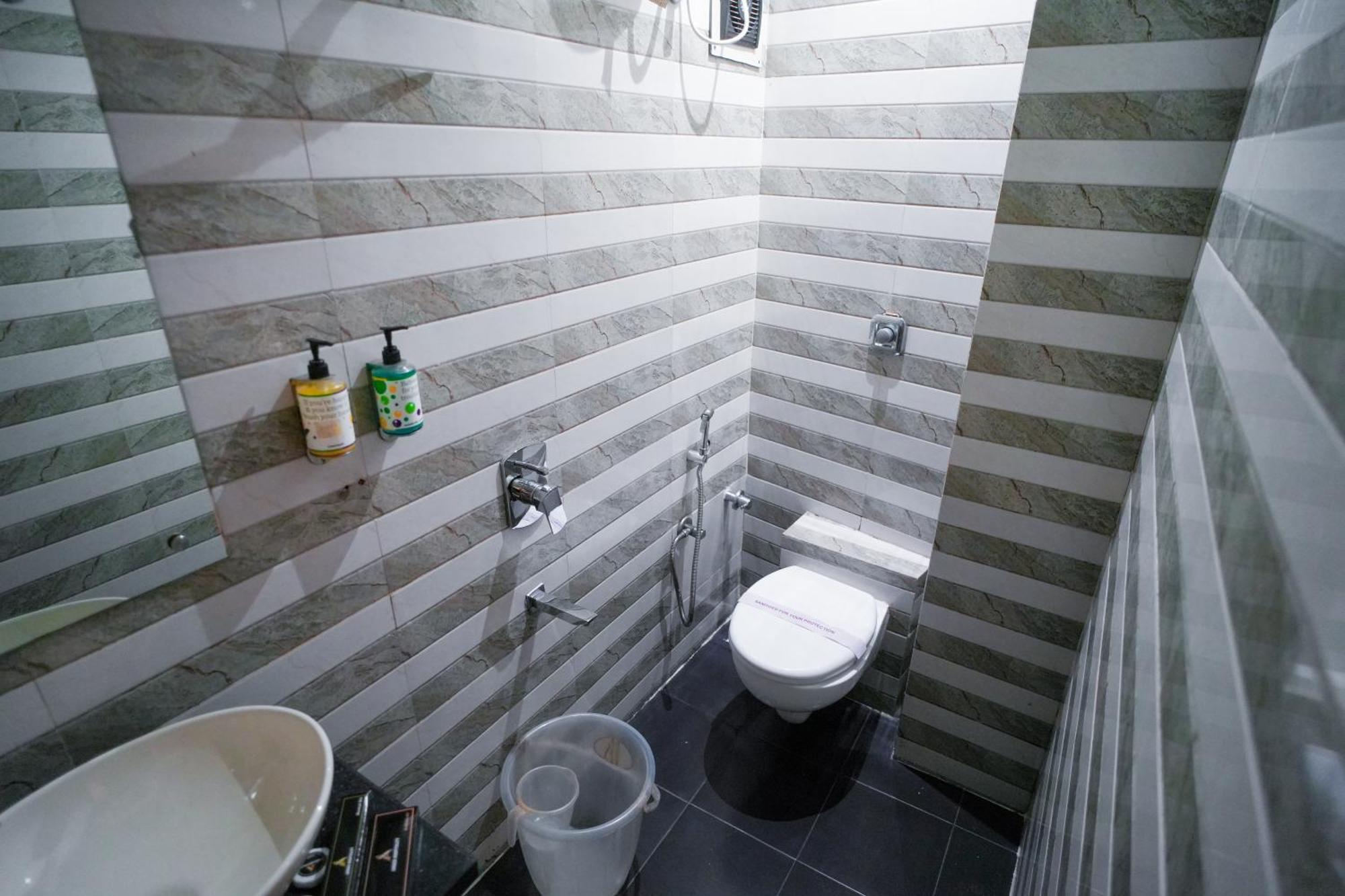 Hotel Skylink Hospitality Mahalaxmi Bombay Esterno foto