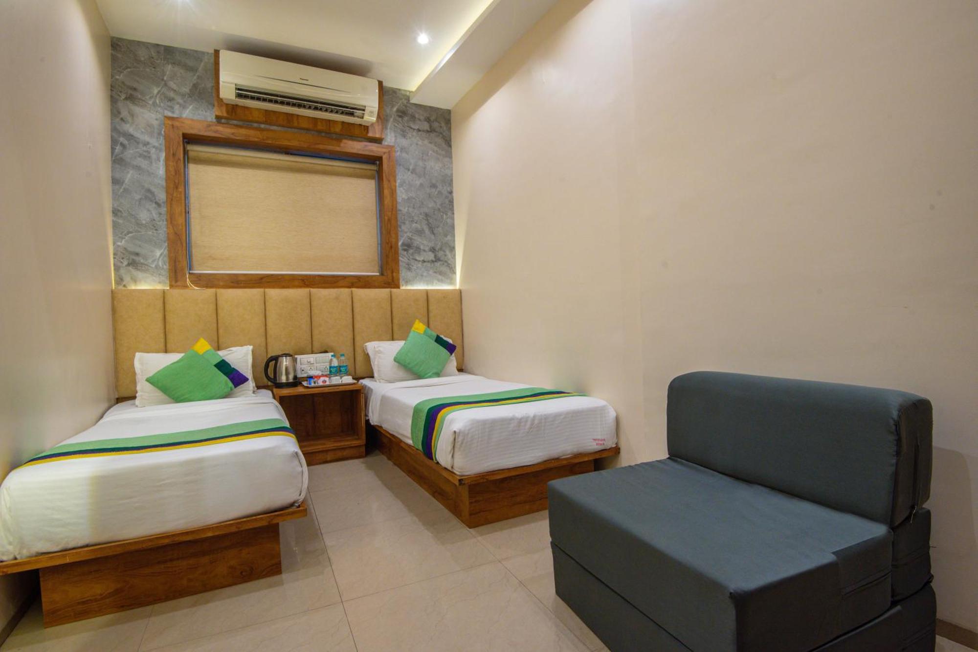 Hotel Skylink Hospitality Mahalaxmi Bombay Esterno foto