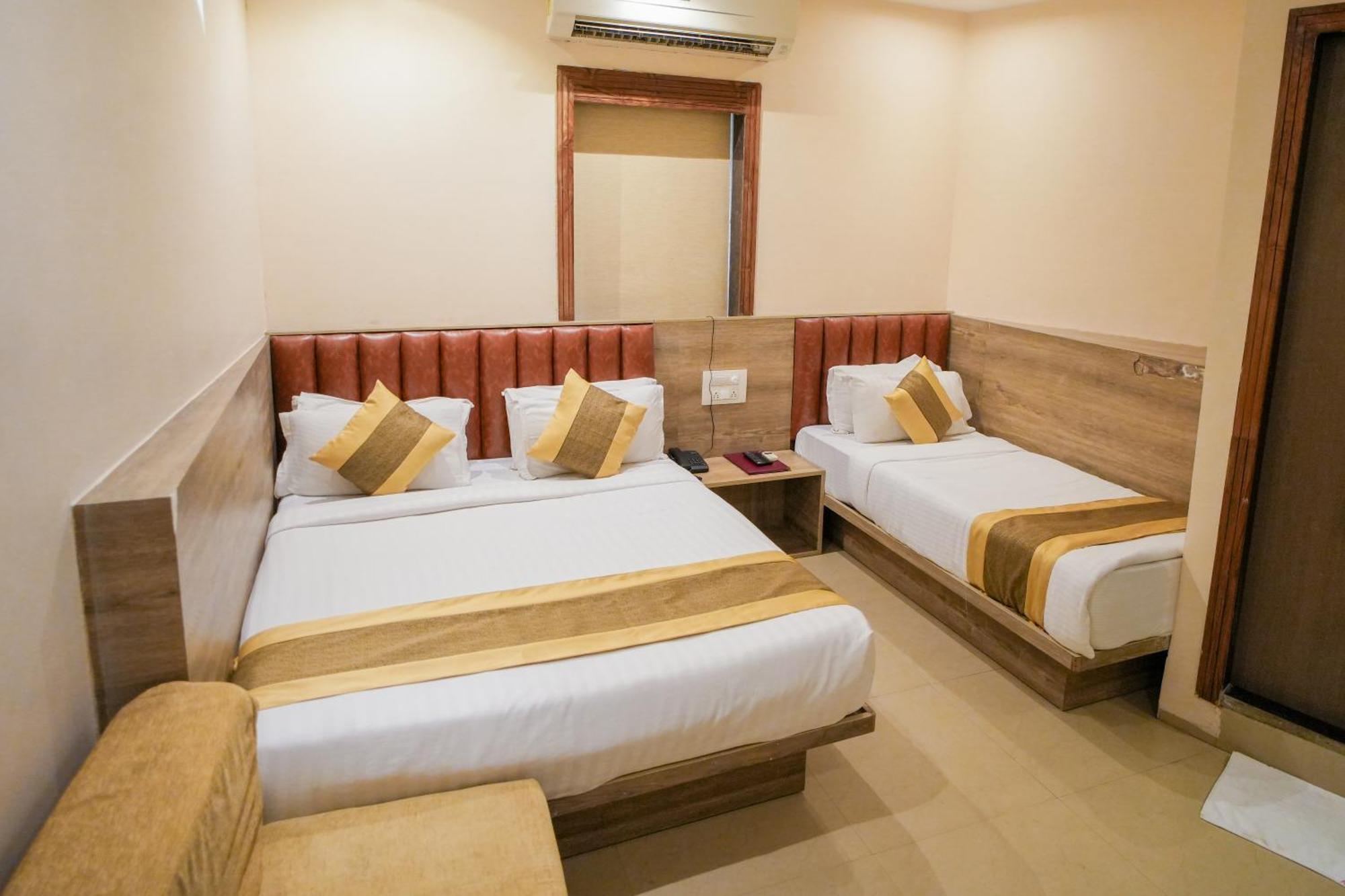 Hotel Skylink Hospitality Mahalaxmi Bombay Esterno foto
