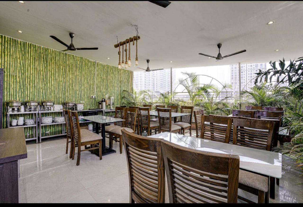 Hotel Skylink Hospitality Mahalaxmi Bombay Esterno foto