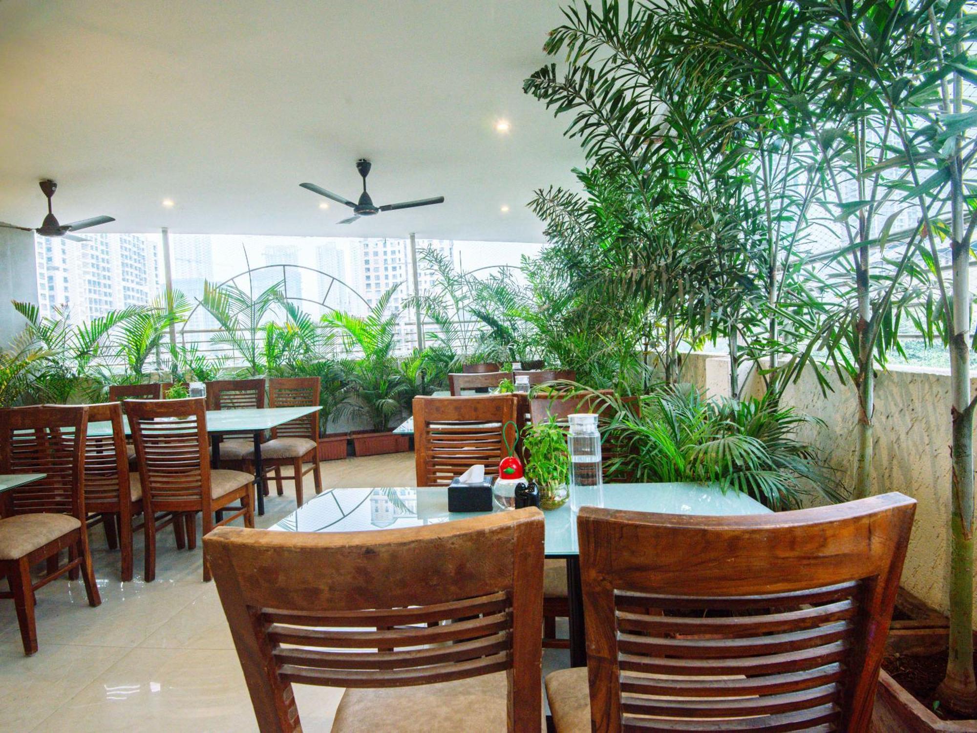 Hotel Skylink Hospitality Mahalaxmi Bombay Esterno foto